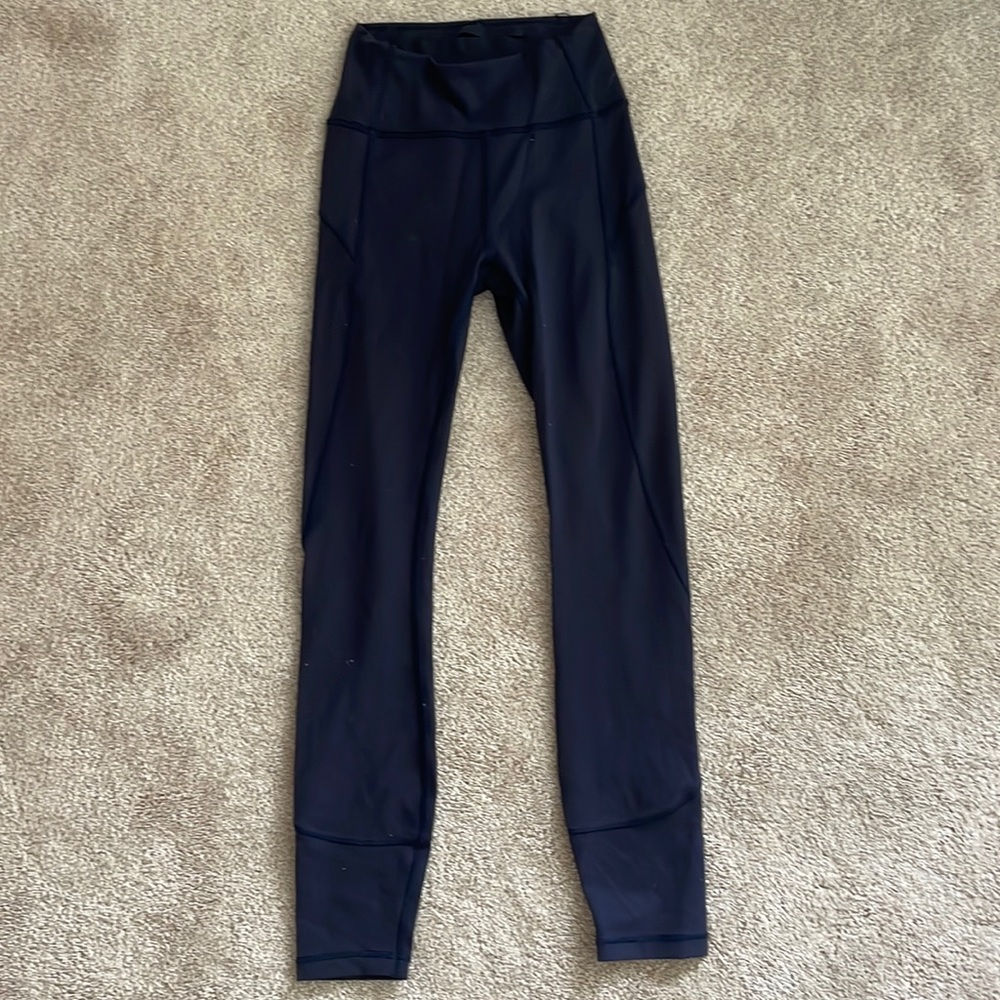 Lululemon size 2, navy train leggings